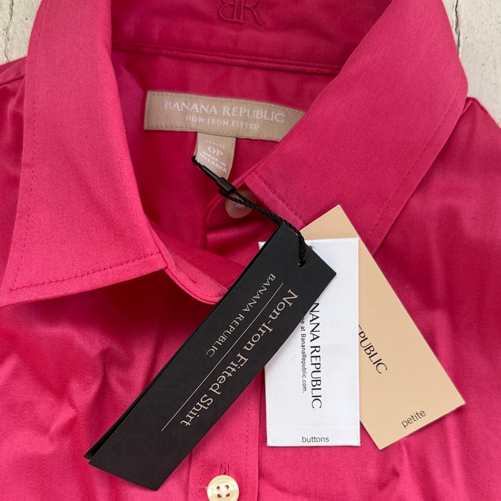 Banana Republic woman’s Bright Pink Non-Iron Dress Shirt - Picture 2 of 4